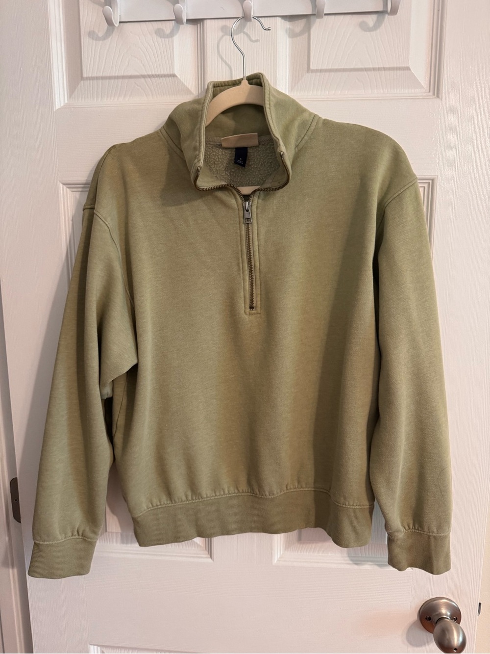 Universal Thread Quarter Zip Pull Over